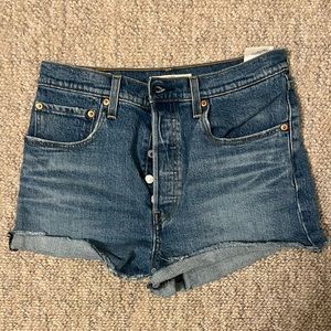 Levi’s Ribcage Short Size 30 Medium wash
